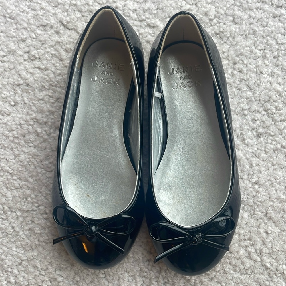 Black patent leather flats